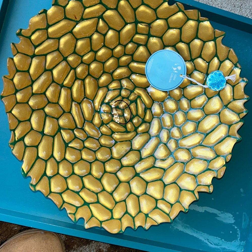 AMAZING Handcrafted Bowl: Setving Dish + ornaments or candles